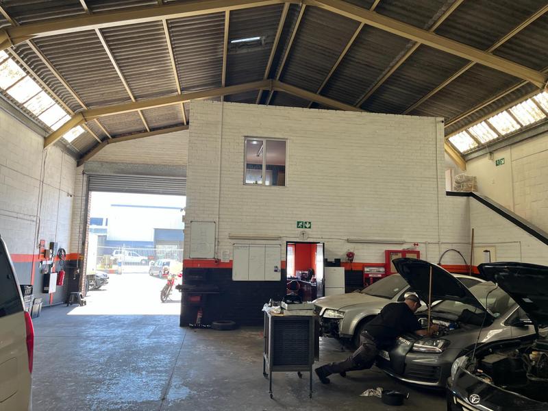 To Let Commercial Property for Rent in Montague Gardens Western Cape